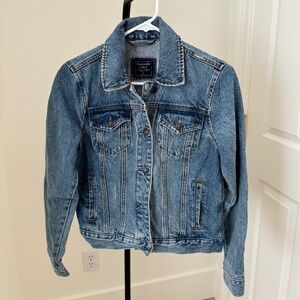 Abercrombie & Fitch denim jacket